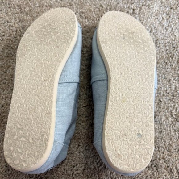 WOMEN TOMS BABY BLUE SLIP ON SHOES. SZ. 9-1/2 - Picture 4 of 4